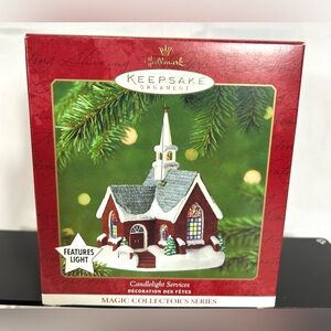 2001 Hallmark Keepsake "Candlelight Services" ornament